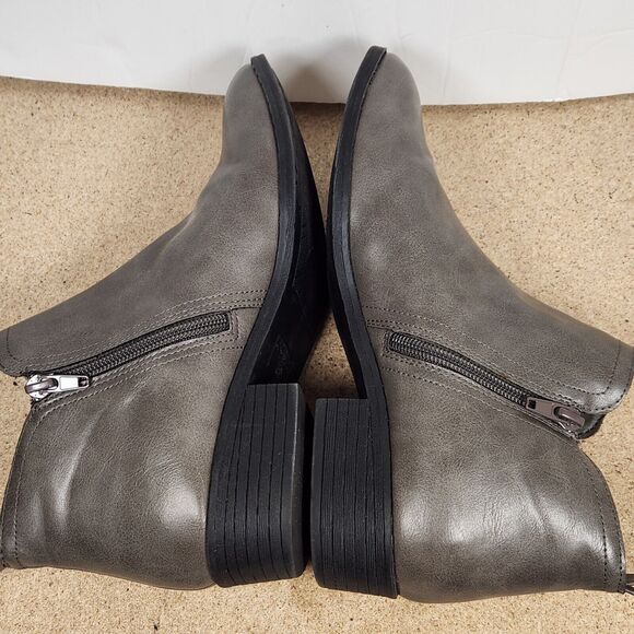 American Rag Cadee Ankle Boots Brown grey Faux Leather Side Zips Womens 8 M - Picture 7 of 14
